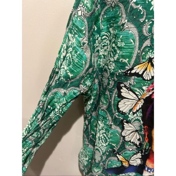 Kitsch and pop Frida Kahlo blouse - Picture 8 of 8